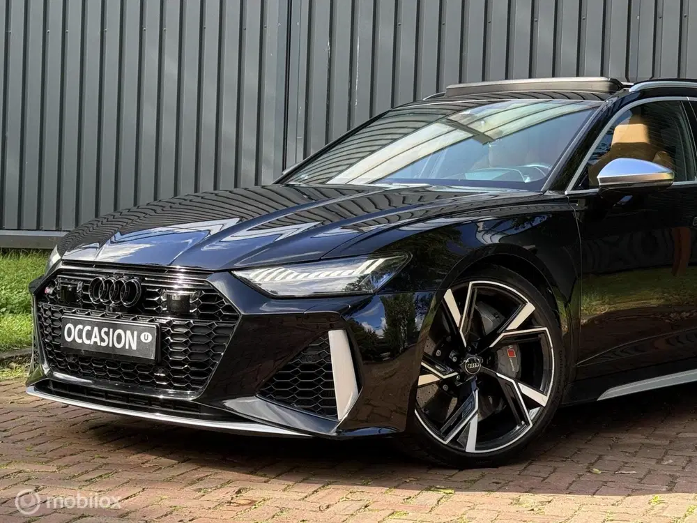 Audi A6 RS 6 TFSI quattro uit 2020, foto 14