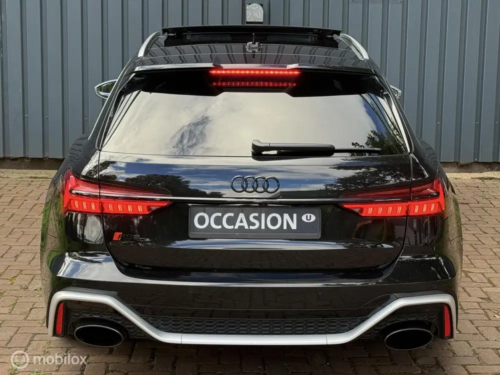Audi A6 RS 6 TFSI quattro uit 2020, foto 8