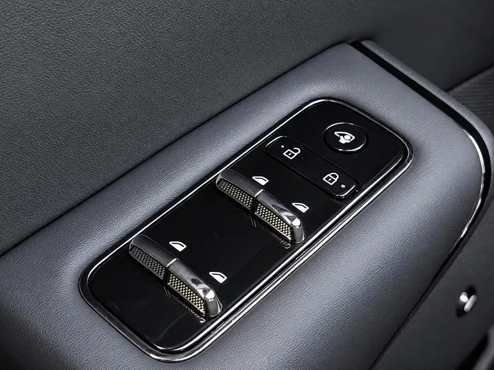 Voyah Courage Business Edition 80 kWh uit 2026, foto 11
