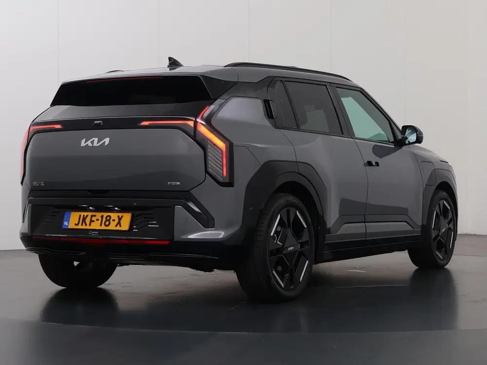 Kia EV3 GT-PlusLine 81.4 kWh uit 2025, foto 2