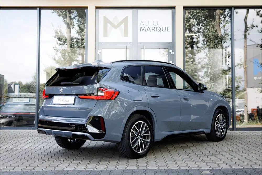 BMW X1 sDrive20i Aut. 157PK uit 2023, foto 2