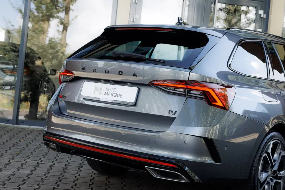 Skoda Octavia 1.4 TSI RS iV PHEV uit 2023, foto 11