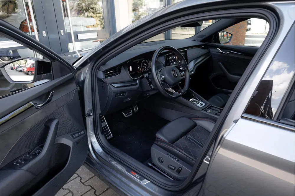 Skoda Octavia 1.4 TSI RS iV PHEV uit 2023, foto 3