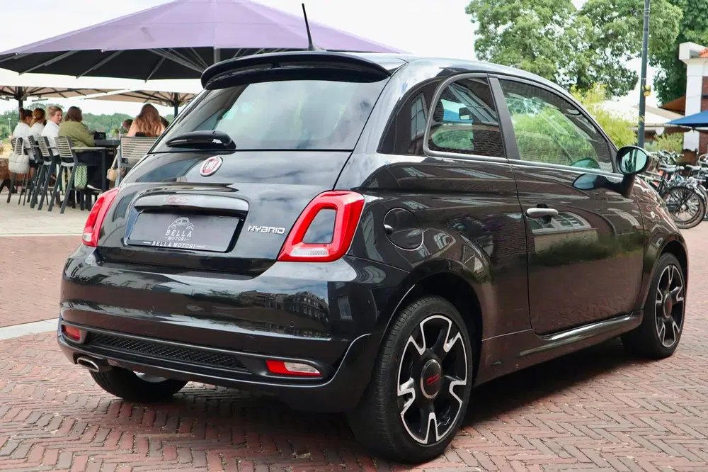 Fiat 500 1.0 Hybrid Sport uit 2022, foto 4