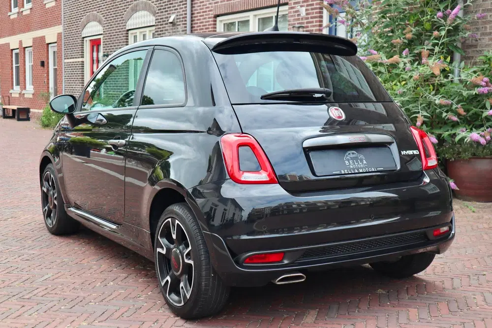 Fiat 500 1.0 Hybrid Sport uit 2022, foto 6