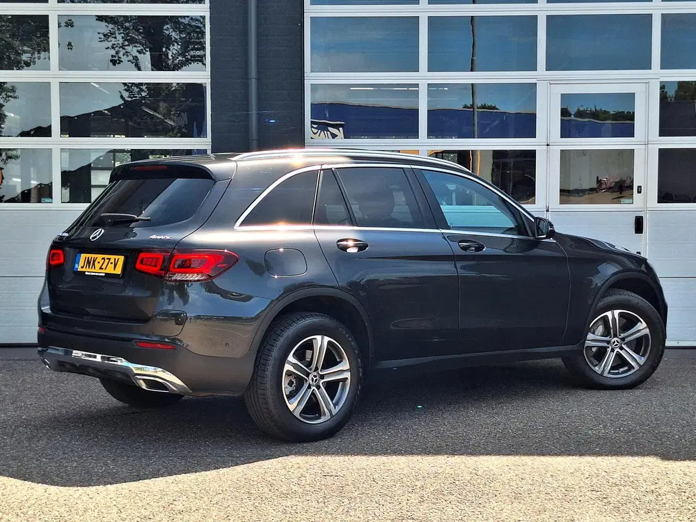 Mercedes-Benz GLC 300e 4MATIC uit 2022, foto 4