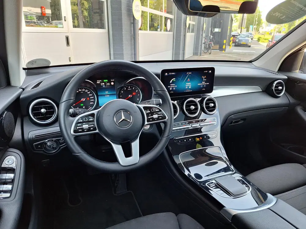 Mercedes-Benz GLC 300e 4MATIC uit 2022, foto 8