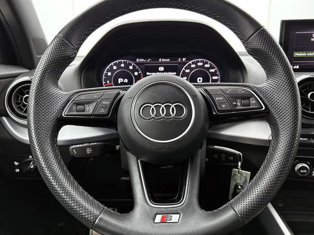 Audi Q2 35 TFSI S Edition 150 PK uit 2023, foto 13