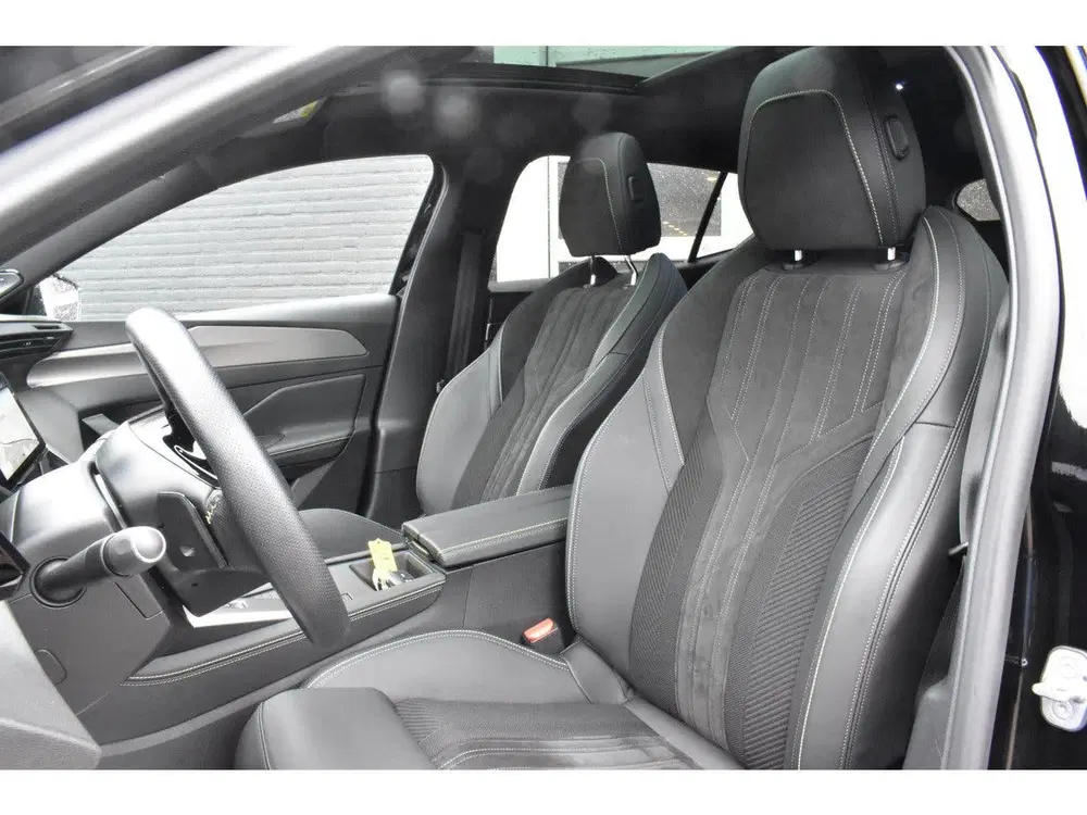 Peugeot 408 e-408 GT Avantage 58 kWh uit 2025, foto 2