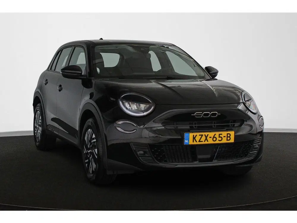 Fiat 600e RED 54 kWh Apple CarPlay Climate Control uit 2025, foto 2