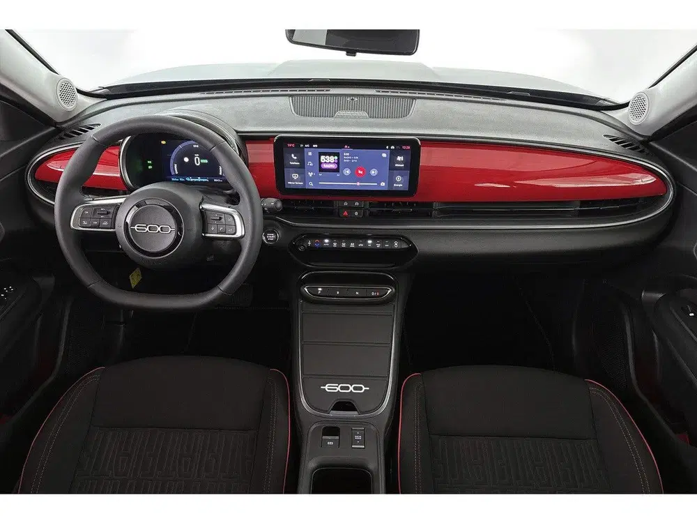 Fiat 600e RED 54 kWh Apple CarPlay Climate Control uit 2025, foto 7