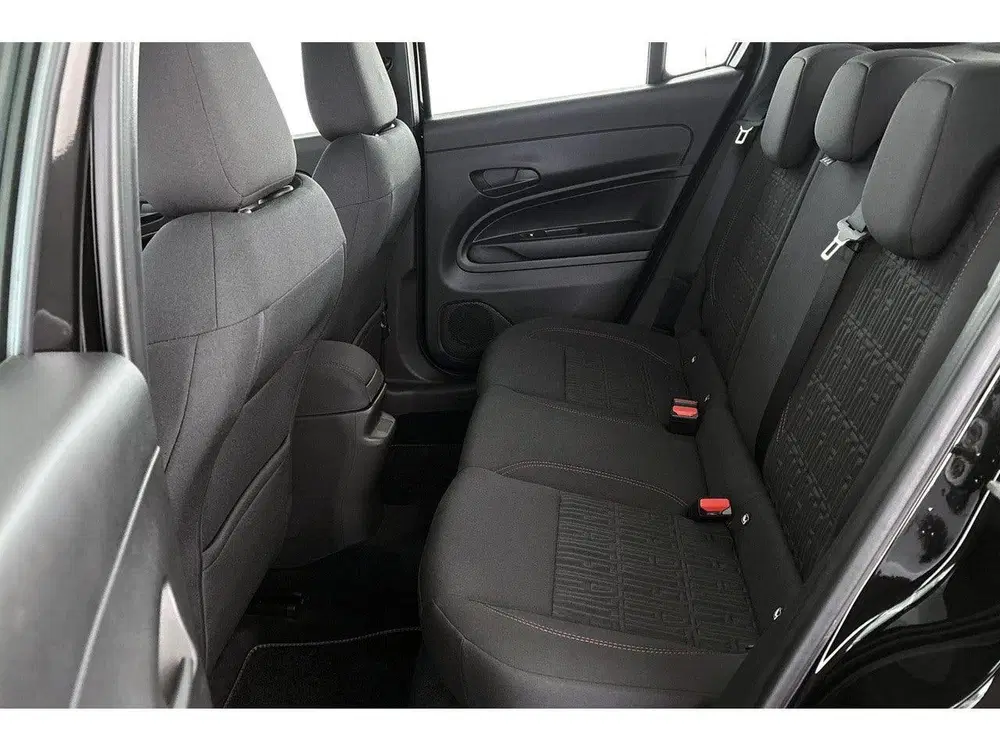 Fiat 600e RED 54 kWh Apple CarPlay Climate Control uit 2025, foto 8