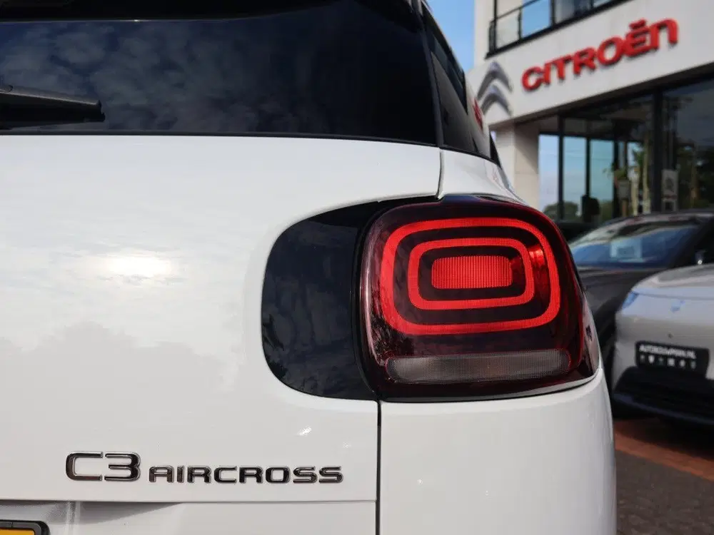 Citroën C3 Aircross PureTech 110PK H6 S&S Shine uit 2023, foto 11