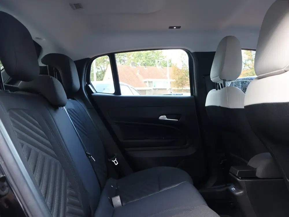 Fiat 600 1.2 Hybrid Turbo Charged 145pk Automaat Ic uit 2026, foto 7