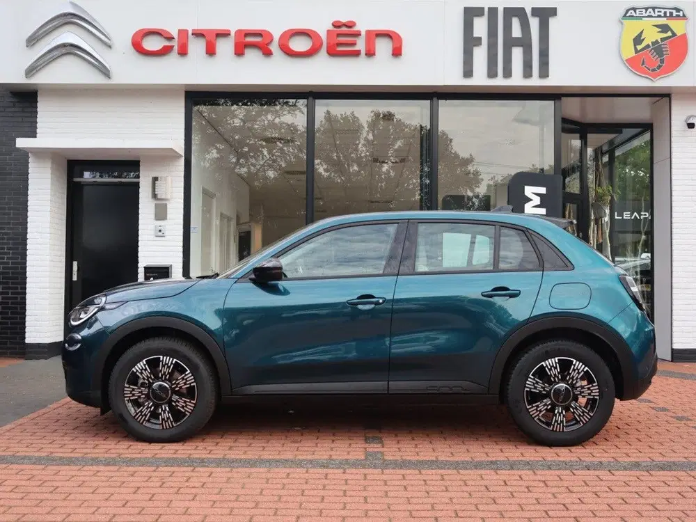 Fiat 600 1.2 Hybrid Turbo Charged 145PK Automaat Ic uit 2026, foto 2