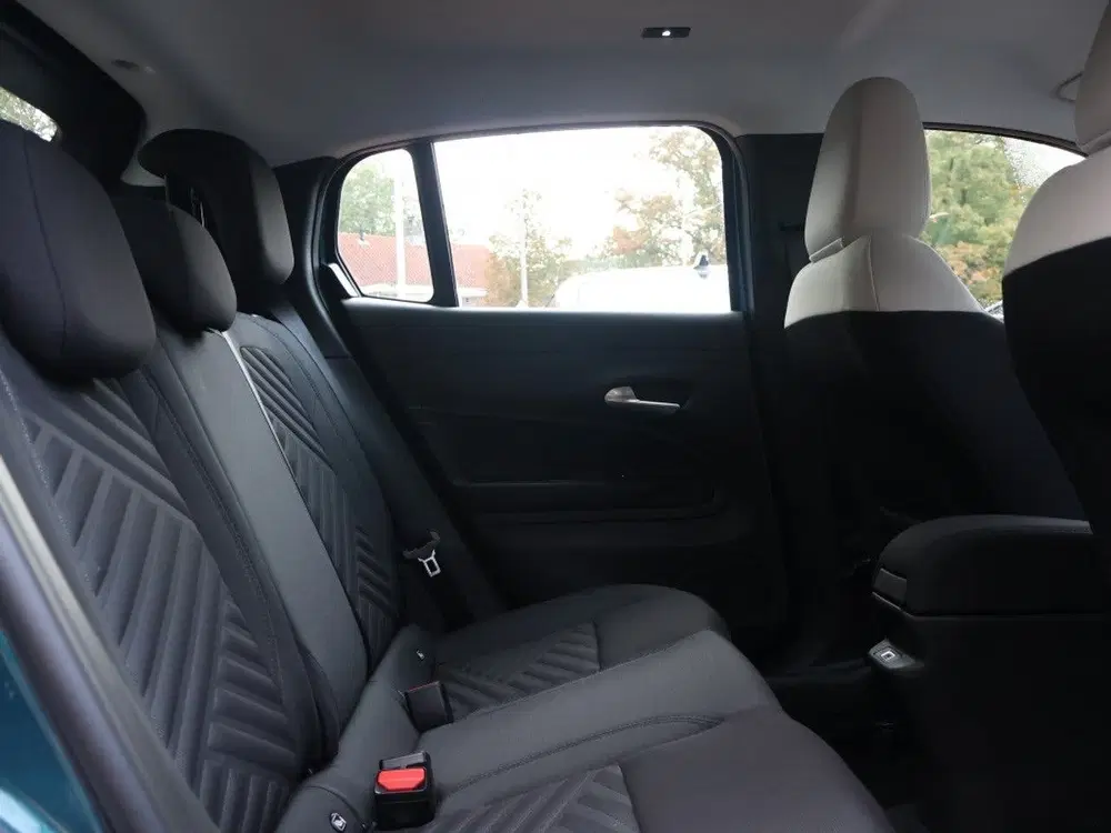 Fiat 600 1.2 Hybrid Turbo Charged 145PK Automaat Ic uit 2026, foto 7