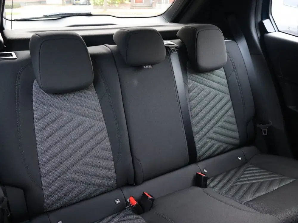 Fiat 600 1.2 Hybrid Turbo Charged 145PK Automaat Ic uit 2026, foto 8