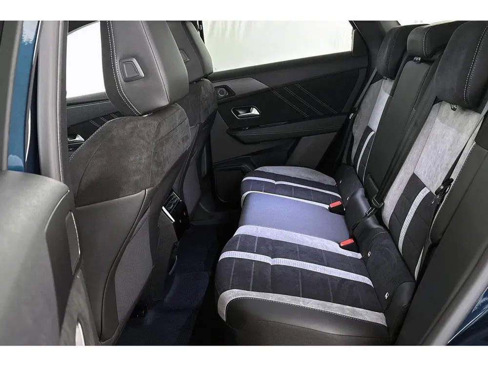 Opel Grandland Electric Business Edition 97 kWh Pano Head uit 2026, foto 9