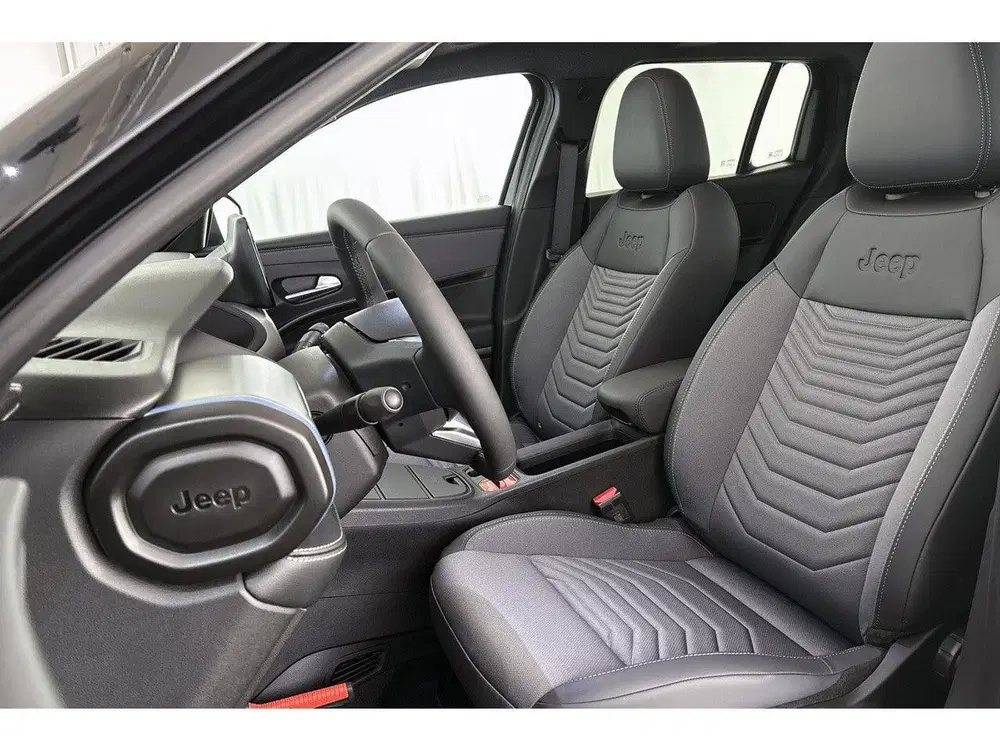 Jeep Avenger Summit 54 kWh Panoramadak Stoelverwarming uit 2026, foto 6