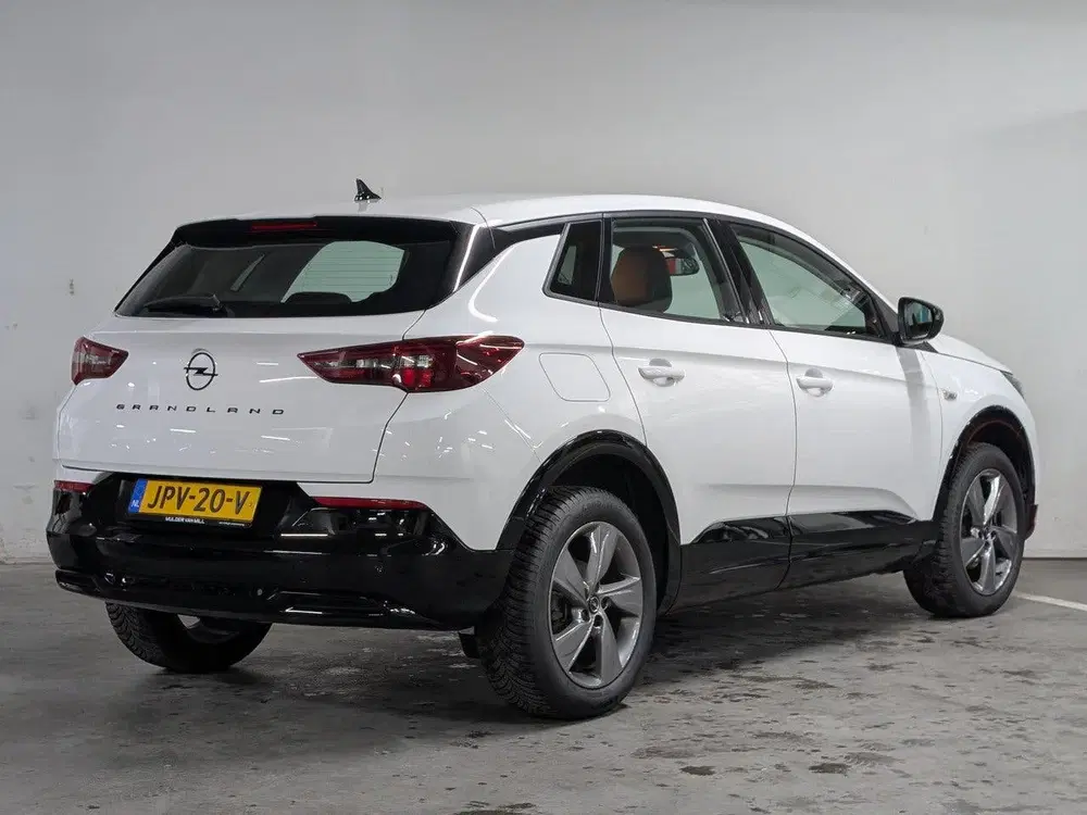 Opel Grandland GS 1.2 Turbo 130pk uit 2024, foto 2