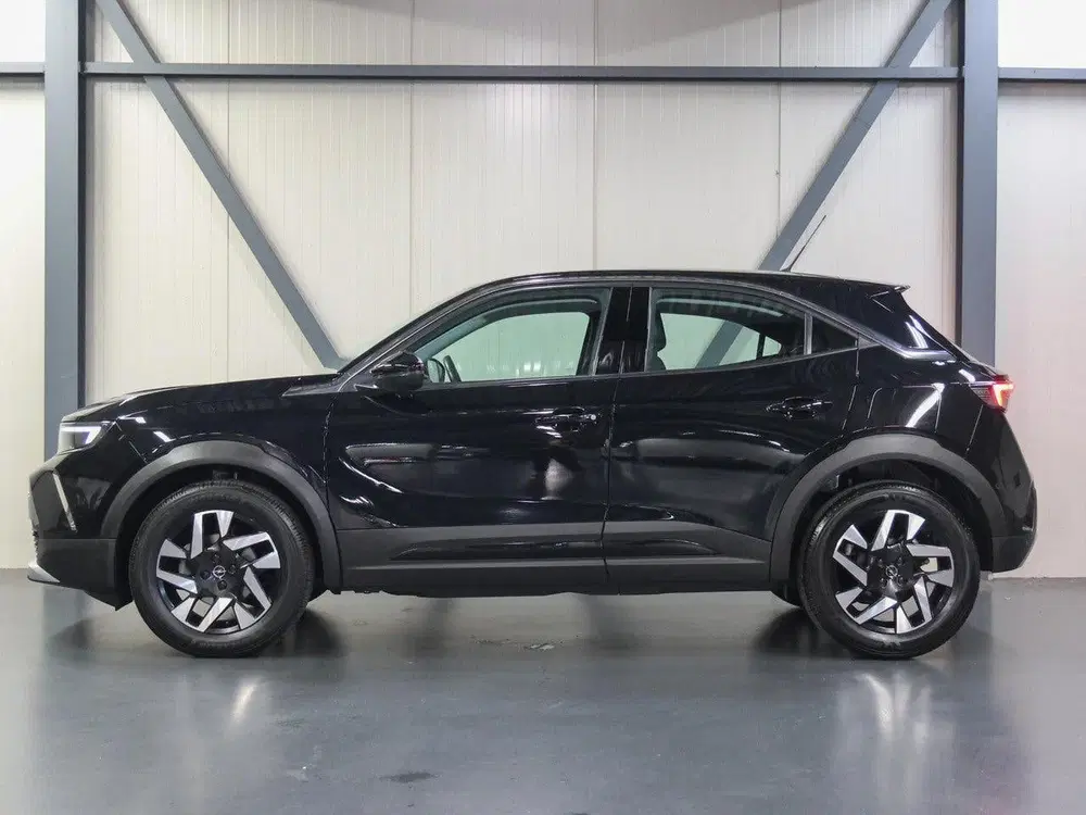 Opel Mokka 100PK Elegance uit 2022, foto 2