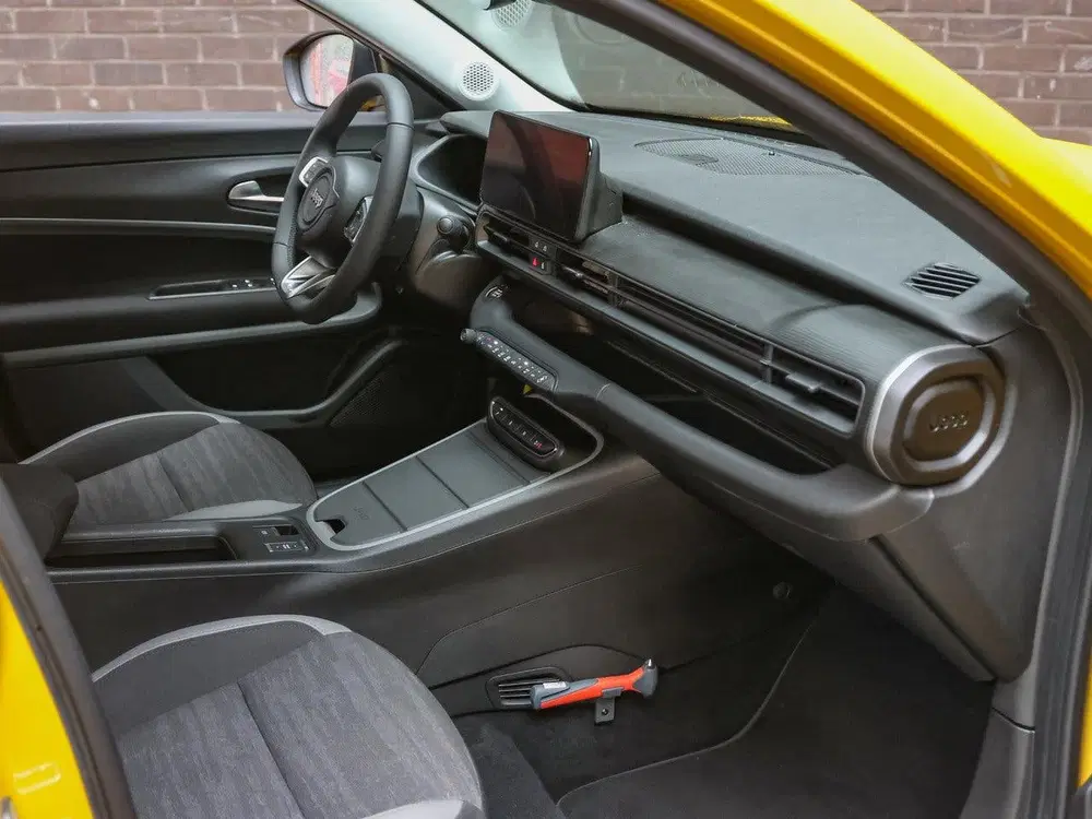 Jeep Avenger Longitude 54kWh 156pk uit 2024, foto 10
