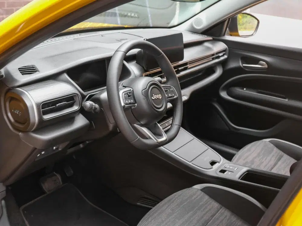 Jeep Avenger Longitude 54kWh 156pk uit 2024, foto 12