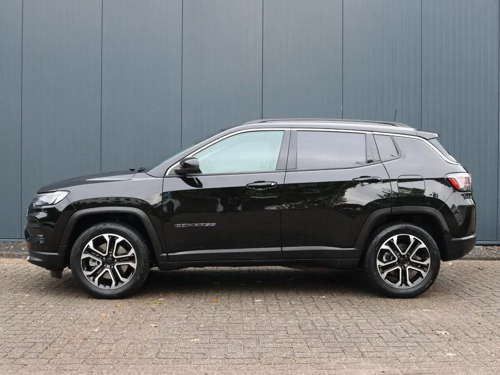 Jeep Compass 240pk Plug-in Hybrid Limited uit 2022, foto 3