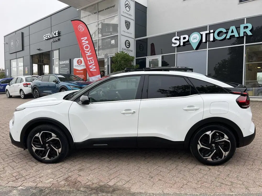 Citroën C4 1.2 Turbo 130 pk Shine EAT-8 Automaat (bj uit 2023, foto 2