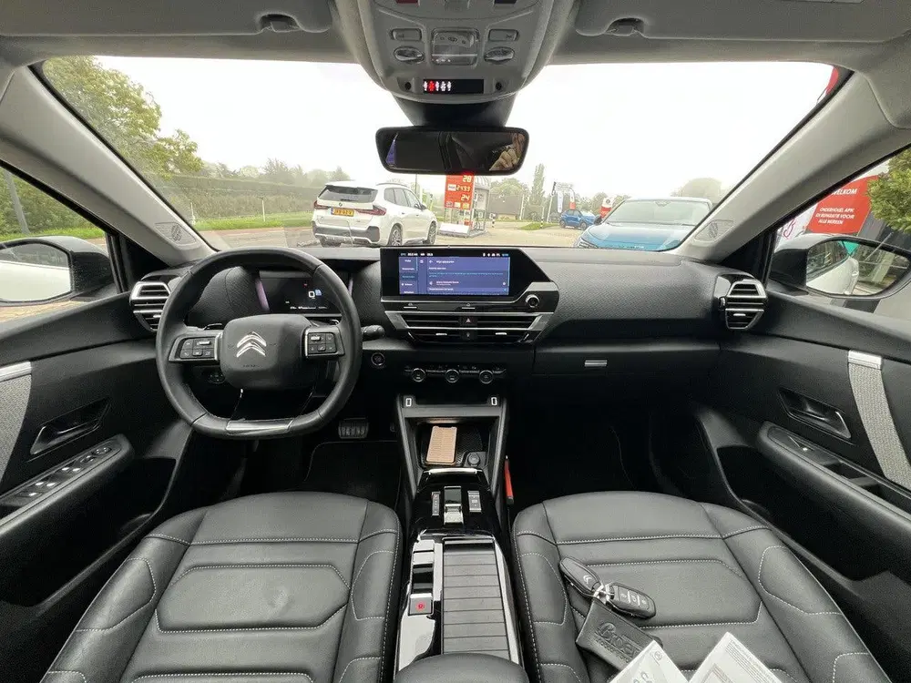 Citroën C4 1.2 Turbo 130 pk Shine EAT-8 Automaat (bj uit 2023, foto 6