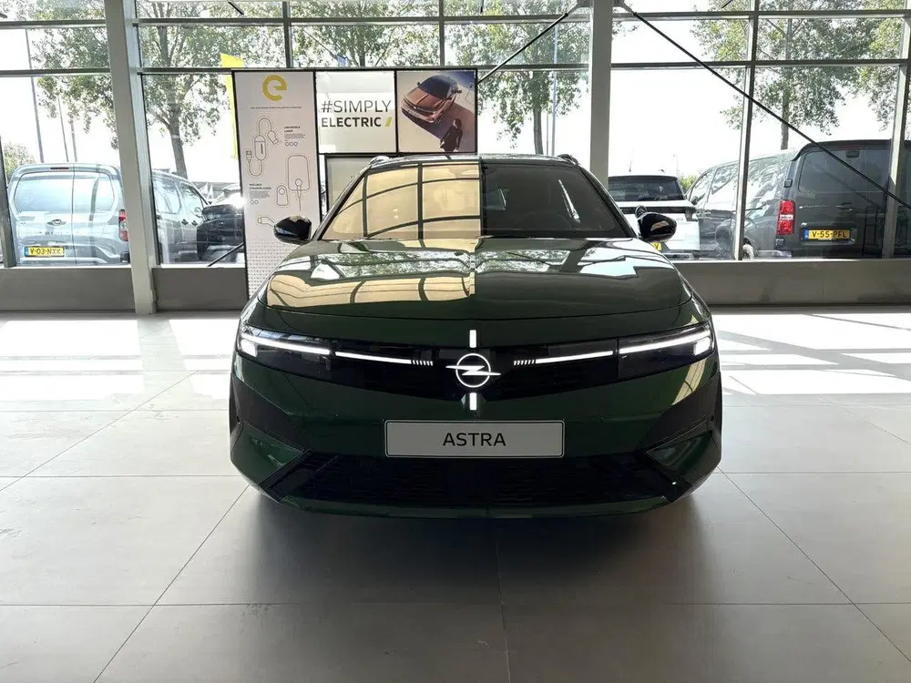 Opel Astra Sports Tourer 1.6 Turbo Plug In Hybrid Ult uit 2026, foto 12