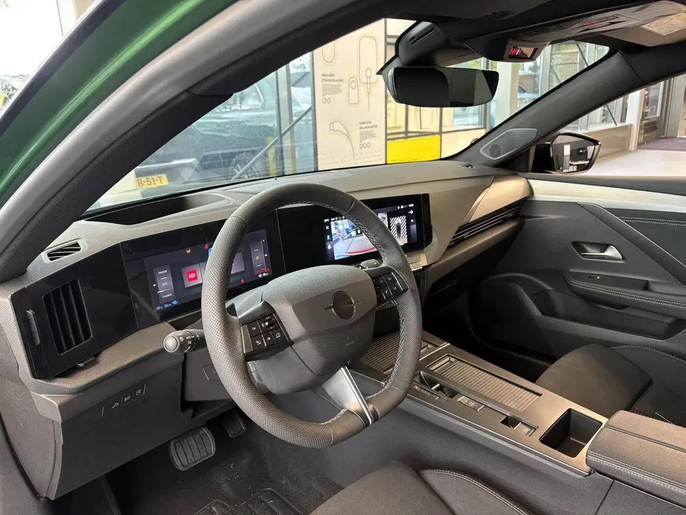 Opel Astra Sports Tourer 1.6 Turbo Plug In Hybrid Ult uit 2026, foto 5