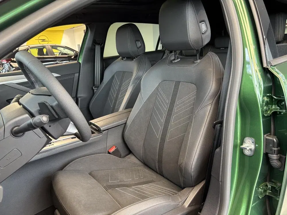 Opel Astra Sports Tourer 1.6 Turbo Plug In Hybrid Ult uit 2026, foto 7