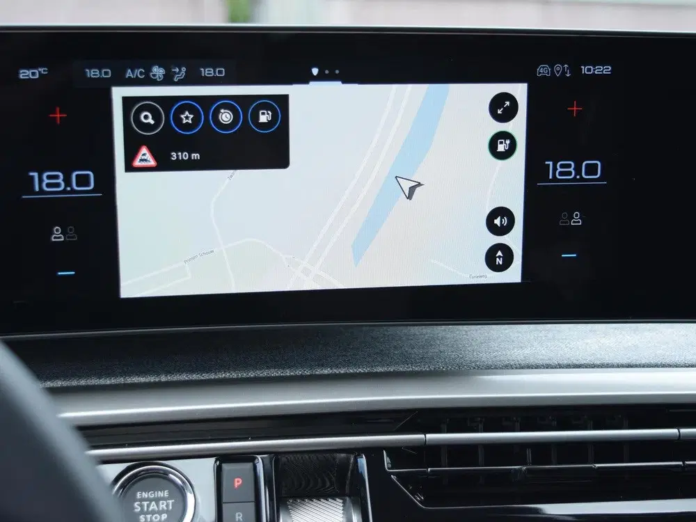 Peugeot 5008 1.6 Plug-in Hybrid 225 Allure 7p UIT VOORR uit 2026, foto 10