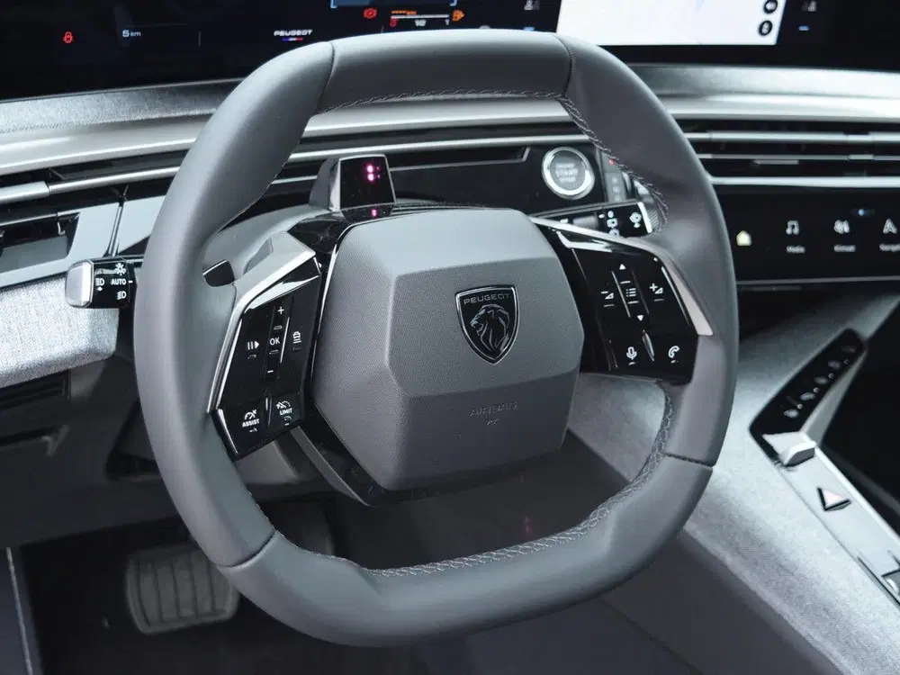 Peugeot 5008 1.2 Hybrid 145 Allure 7p UIT VOORRAAD LEVE uit 2026, foto 6