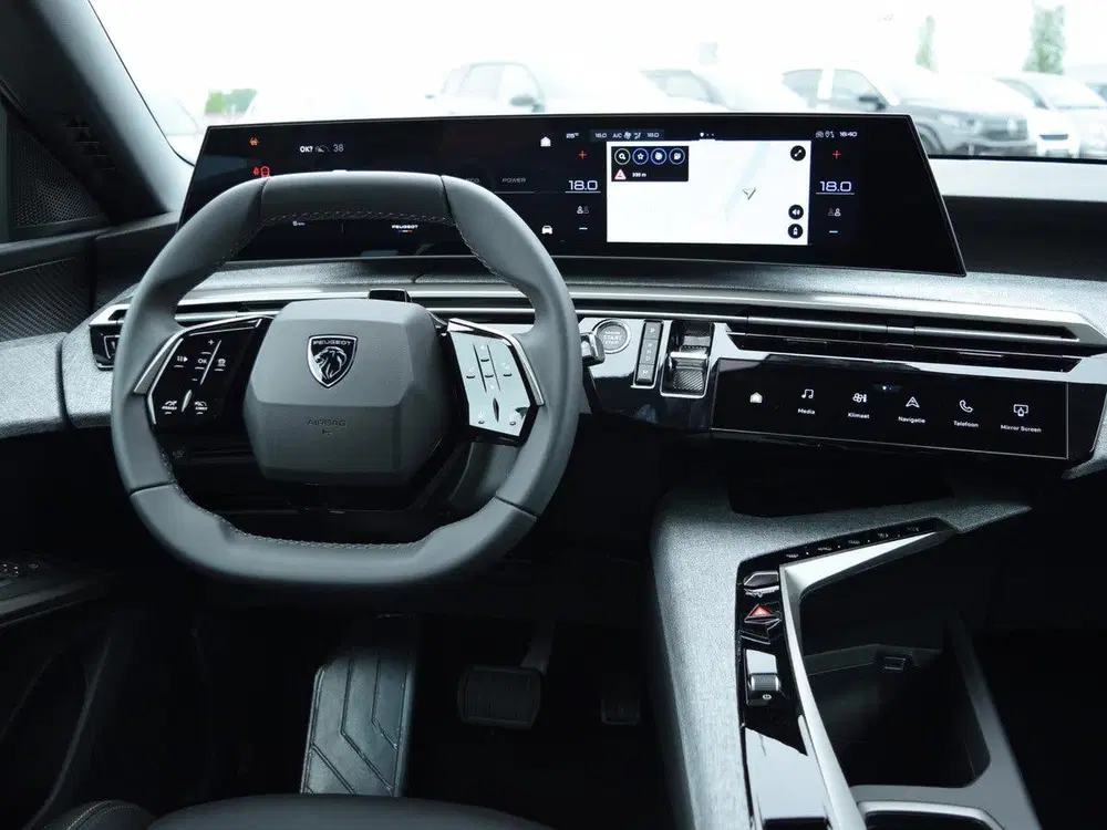 Peugeot 5008 1.2 Hybrid 145 Allure 7p UIT VOORRAAD LEVE uit 2026, foto 9