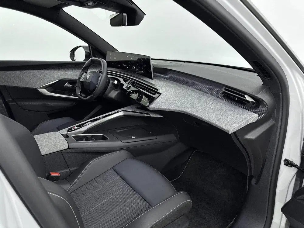 Peugeot 5008 SUV 136pk Hybrid Automaat GT uit 2025, foto 13
