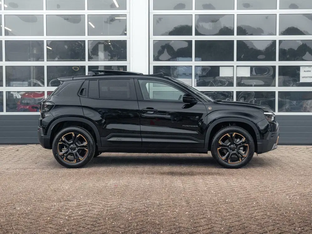 Jeep Avenger 85th Anniversary 54 kWh uit 2026, foto 6