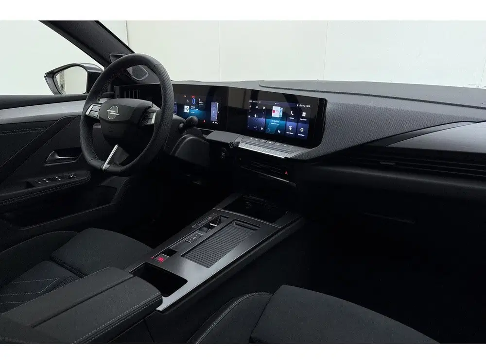 Opel Astra 1.6 Turbo Plug In Hybrid Ultimate 195 Pk uit 2026, foto 3