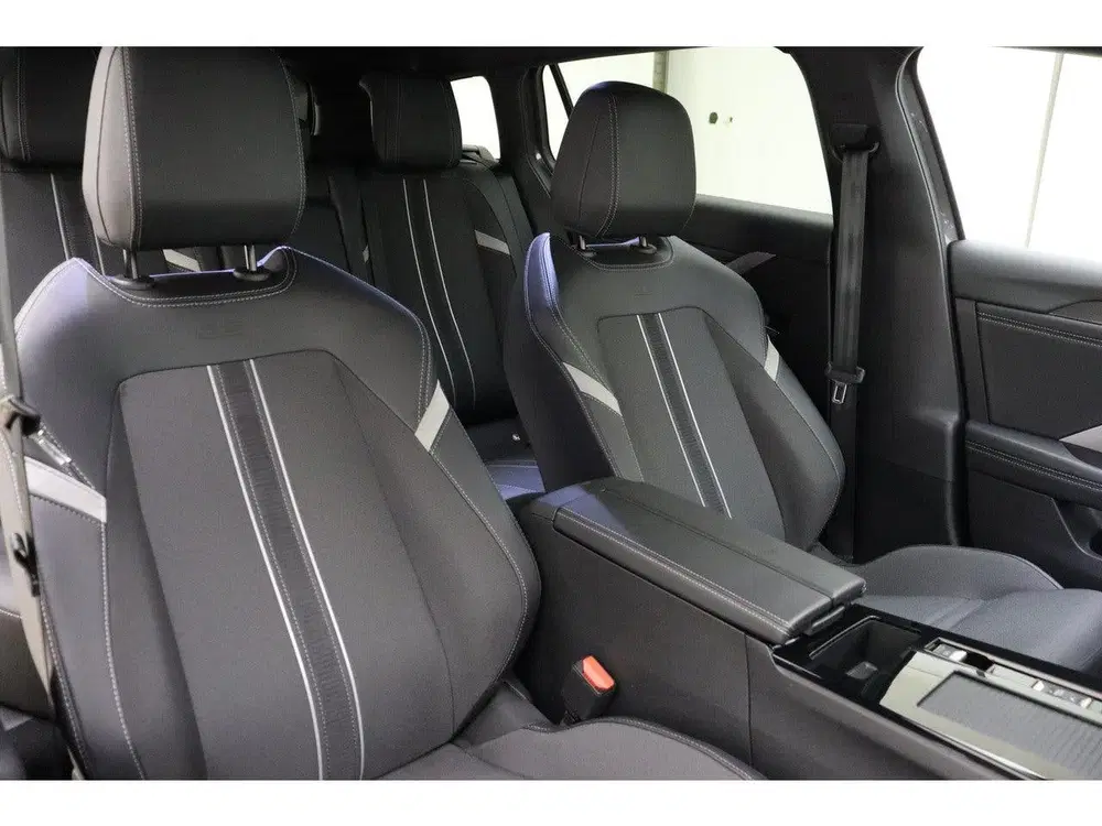 Opel Astra Sports Tourer 1.2 Turbo Hybrid GS 145 PK A uit 2024, foto 7