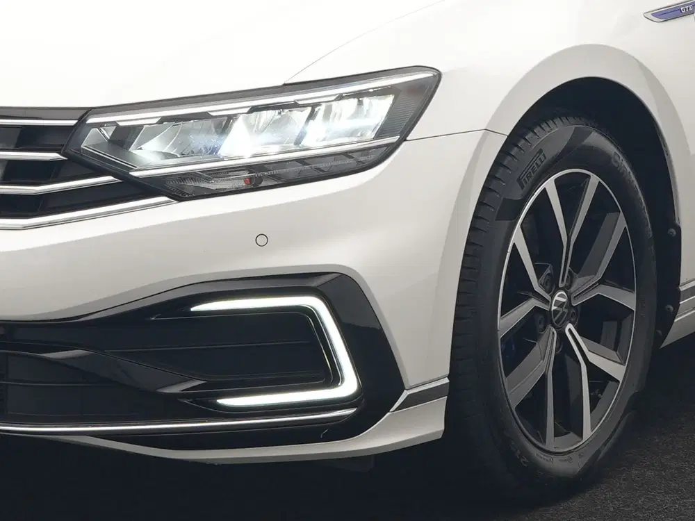 Volkswagen Passat 1.4 TSI GTE Business PHEV 218pk De uit 2022, foto 7