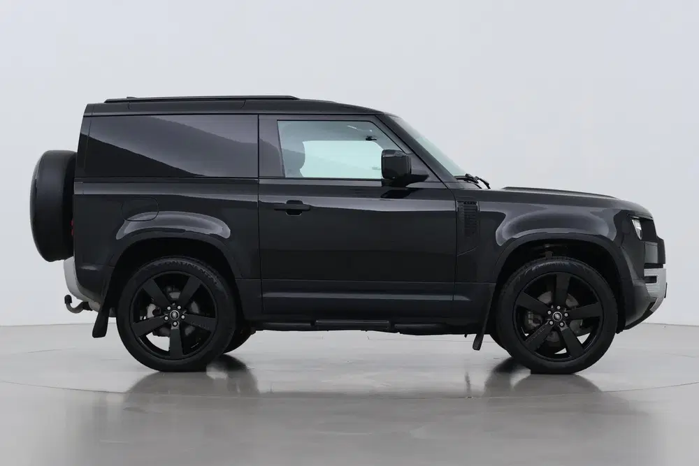 Land Rover Defender 90 D250 uit 2023, foto 10