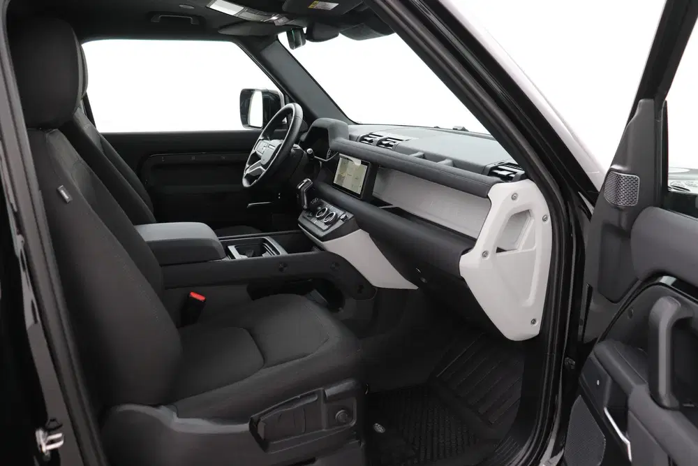 Land Rover Defender 90 D250 uit 2023, foto 5