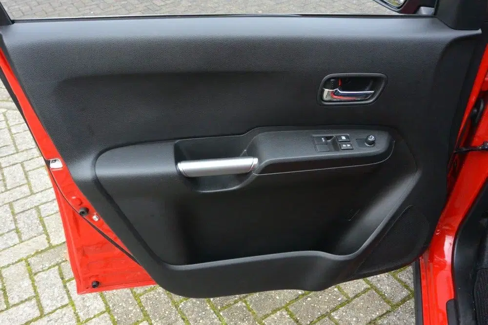 Suzuki Ignis 1.2 Select Smart Hybrid 5-deurs uit 2021, foto 14