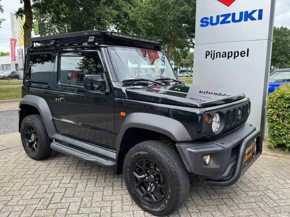 Suzuki Jimny 1.5 Stijl AllGrip (4x4) 4-persoons Navigat uit 2019, foto 9