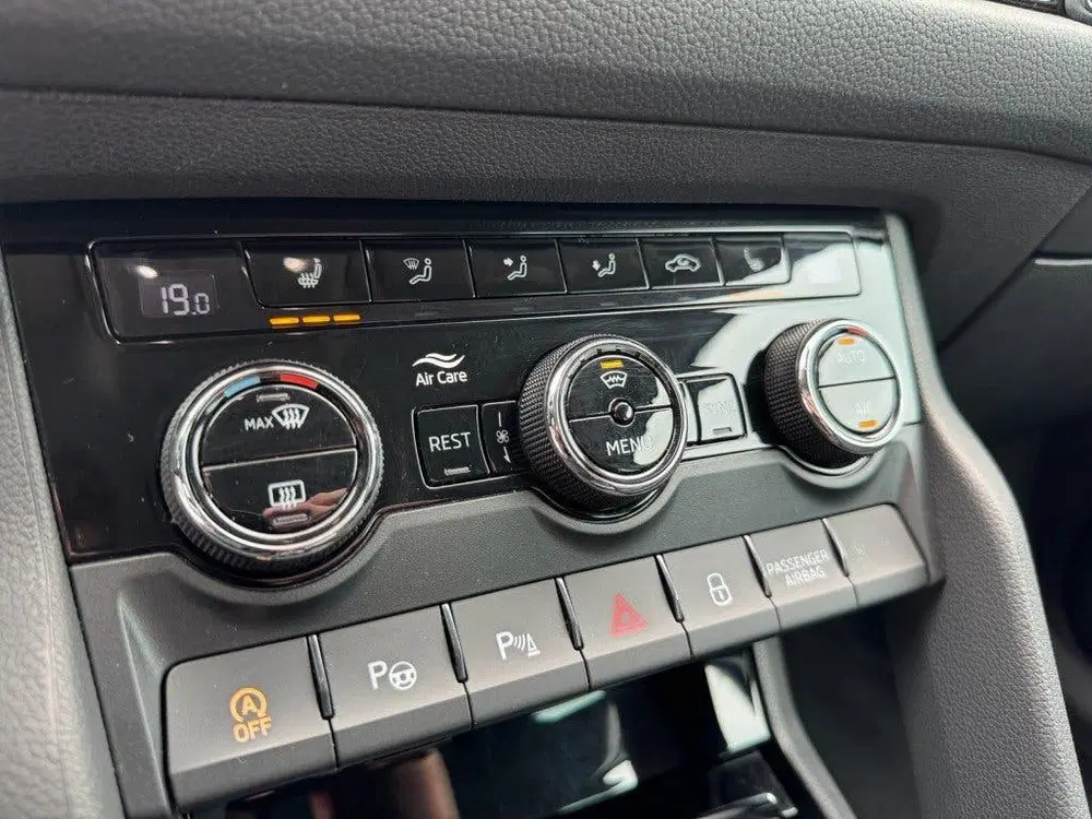 Skoda Kodiaq 1.5 TSI DSG Tour Dealeronderhoud ACC Stoel uit 2023, foto 5