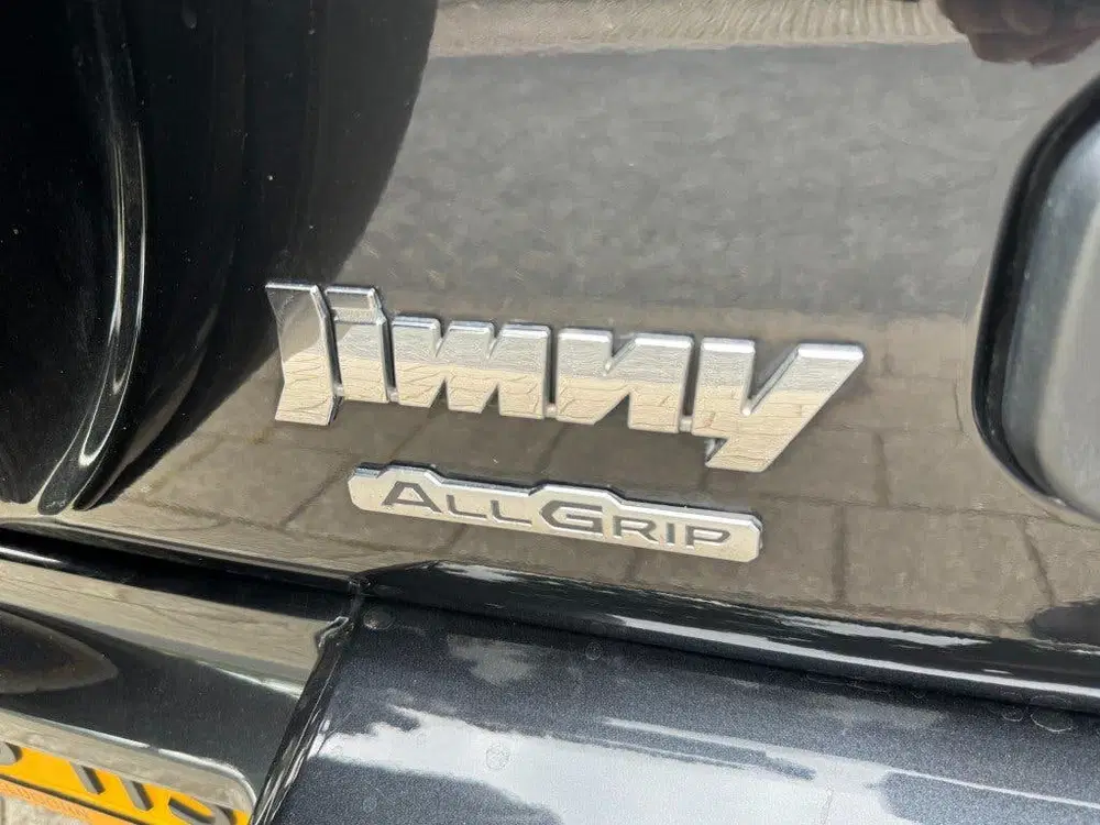 Suzuki Jimny 1.5 Stijl AllGrip (4x4) 4-persoons Navigat uit 2019, foto 14