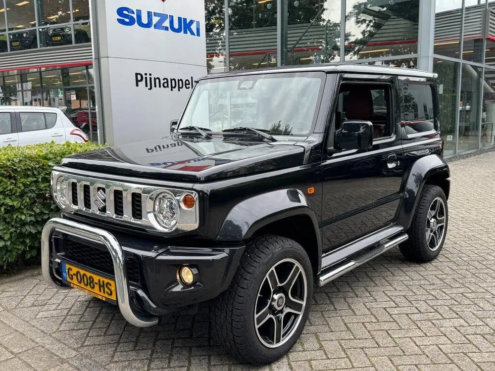 Suzuki Jimny 1.5 Stijl AllGrip (4x4) 4-persoons Navigat uit 2019, foto 6