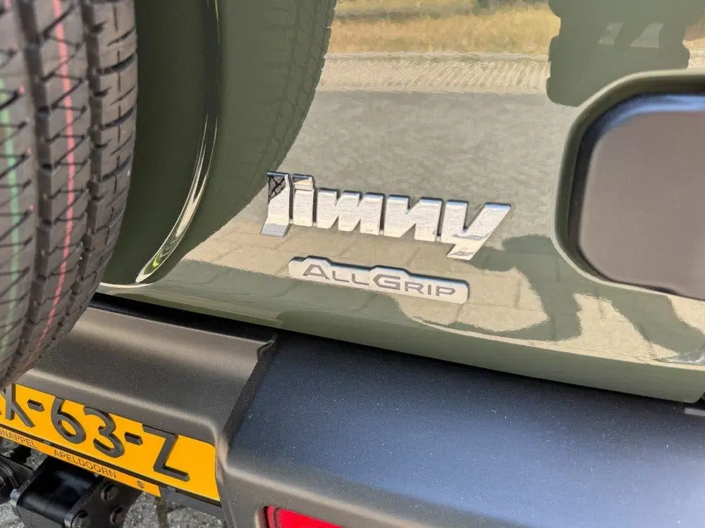 Suzuki Jimny 1.5 AUTOMAAT 4-persoons AllGrip (4x4) uit 2019, foto 13