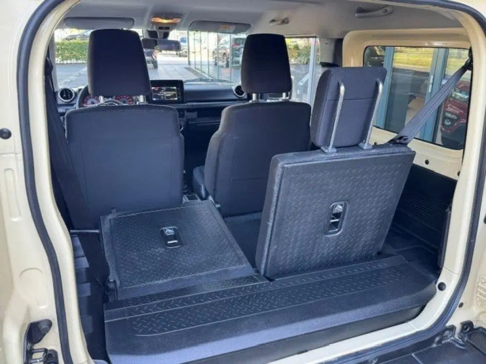 Suzuki Jimny 1.5 Stijl AllGrip (4x4) 4-persoons Trekhaa uit 2020, foto 14